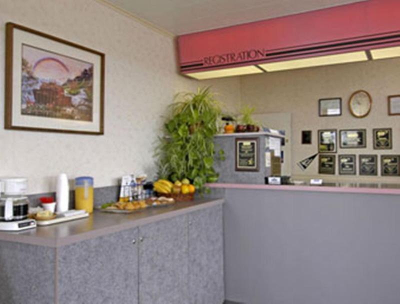 Redwood Inn Crescent City Extérieur photo