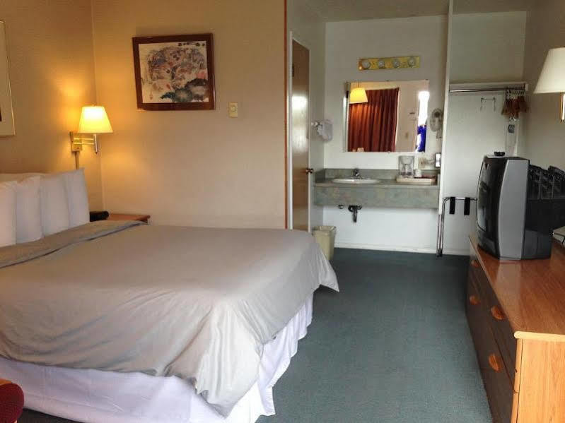 Redwood Inn Crescent City Extérieur photo